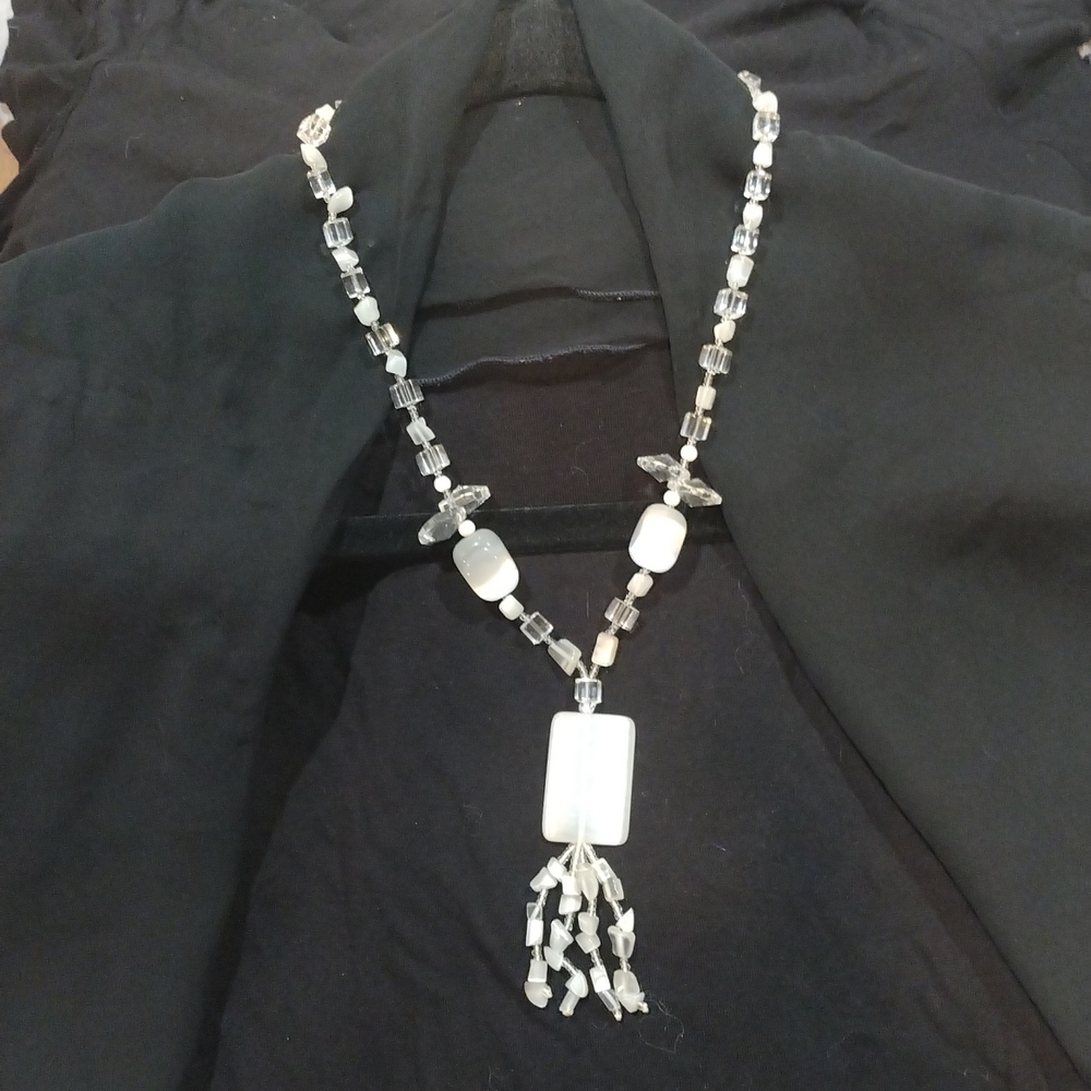 Glass beads necklace
